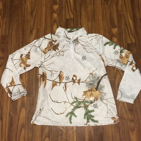 Realtree | Tops | Realtree Snow Camo 